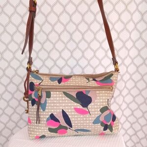 New Fossil Women's Fiona Small East West Crossbody Bag